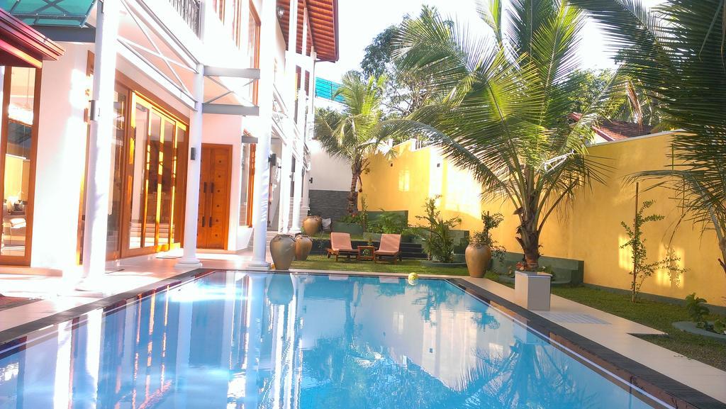 White Palace Hotel Gampaha Exterior foto